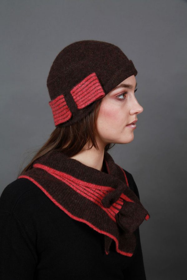 Bow Hat HAT26bow-1 Linda Wilson Irish Knitwear Designer Limerick