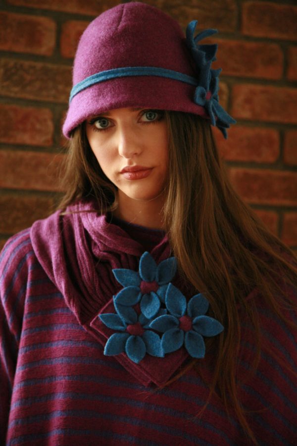 Daisy Cloche Hat HAT5-3 Linda Wilson Irish Knitwear Designer
