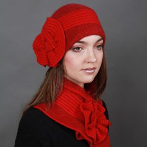 Swirl Hat HAT23-1 Linda Wilson Irish Knitwear Designer